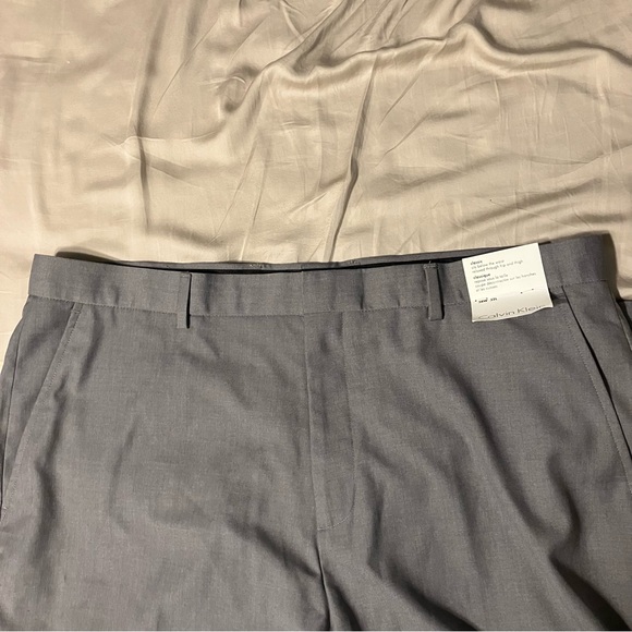 👖✨ NWT Men’s Calvin Klein Dress Pants 38x32✨👖 - Picture 3 of 4